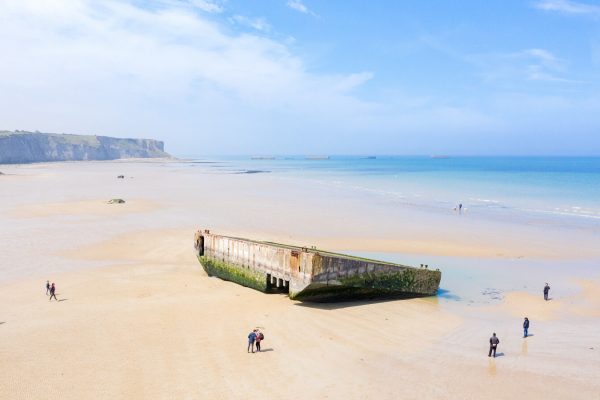 Sur la plage d'Arromanches