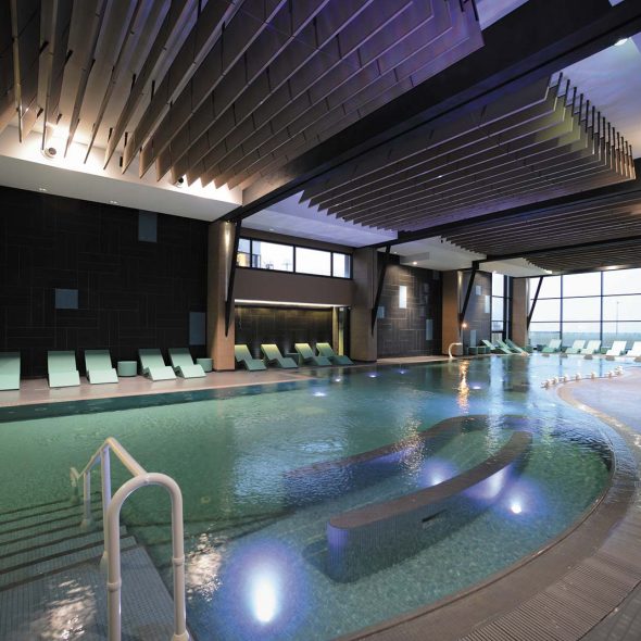 Piscine intérieure du Thalazur Cabourg